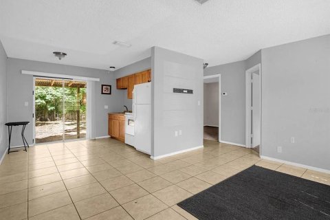 Casa en alquiler en Hudson, Florida, 2 dormitorios, 62.43 m2 № 2107182 - foto 2