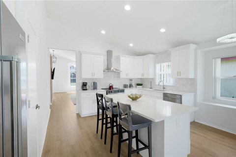 Casa en alquiler en Davenport, Florida, 4 dormitorios, 174.84 m2 № 1869007 - foto 11