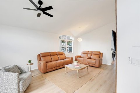Casa en alquiler en Davenport, Florida, 4 dormitorios, 174.84 m2 № 1869007 - foto 6