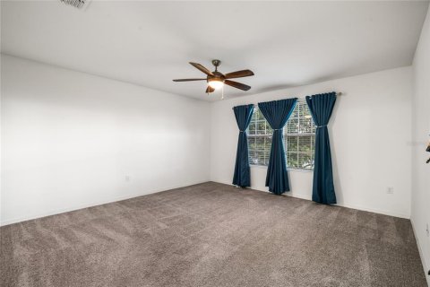House in Winter Garden, Florida 4 bedrooms, 234.21 sq.m. № 1873983 - photo 27