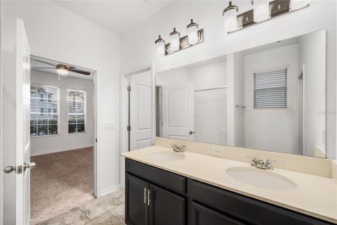 House in Winter Garden, Florida 4 bedrooms, 234.21 sq.m. № 1873983 - photo 10