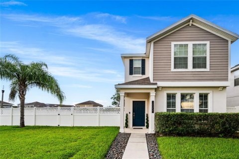 House in Winter Garden, Florida 4 bedrooms, 234.21 sq.m. № 1873983 - photo 2