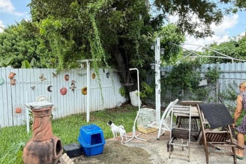 Villa ou maison à vendre à Miami, Floride: 4 chambres, 207.73 m2 № 2023165 - photo 4