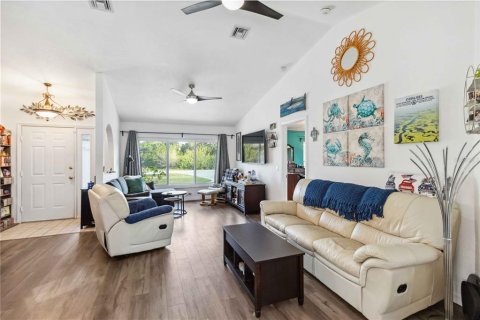 Casa en venta en Port Charlotte, Florida, 3 dormitorios, 135.82 m2 № 1617902 - foto 4