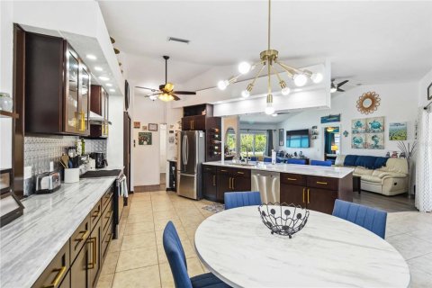 Casa en venta en Port Charlotte, Florida, 3 dormitorios, 135.82 m2 № 1617902 - foto 14