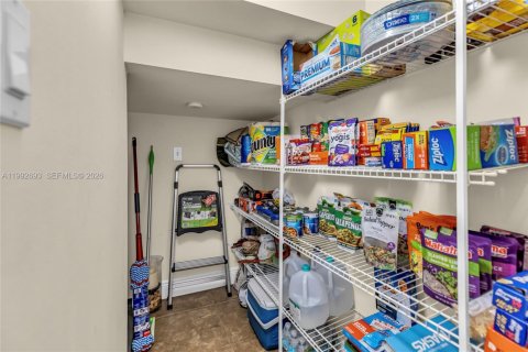 Townhouse in West Palm Beach, Florida 3 bedrooms, 211.63 sq.m. № 2056952 - photo 13