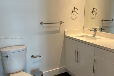 Copropriété à louer à Miami, Floride: 2 chambres, 106.74 m2 № 1923020 - photo 19