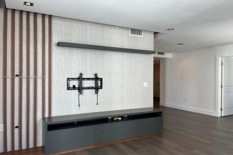 Copropriété à louer à Miami, Floride: 2 chambres, 106.74 m2 № 1923020 - photo 7