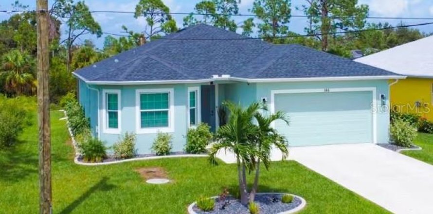 House in Rotonda, Florida 3 bedrooms, 173.82 sq.m. № 1900037