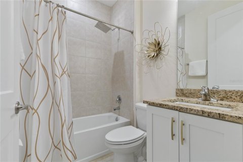 House in Ormond Beach, Florida 4 bedrooms, 197.6 sq.m. № 1807282 - photo 5