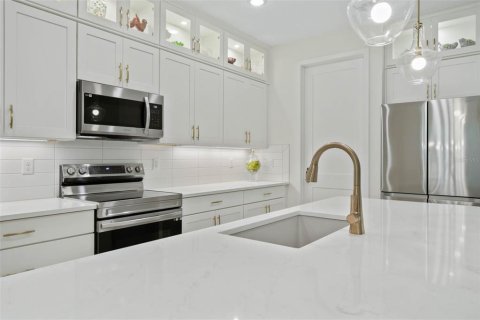House in Ormond Beach, Florida 4 bedrooms, 197.6 sq.m. № 1807282 - photo 20