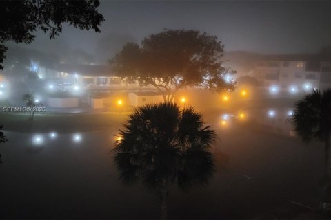 Copropriété à vendre à Tamarac, Floride: 2 chambres, 125.42 m2 № 2049240 - photo 30