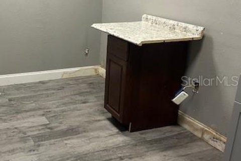 Commercial property in Brandon, Florida 2955.69 sq.m. № 1851653 - photo 5