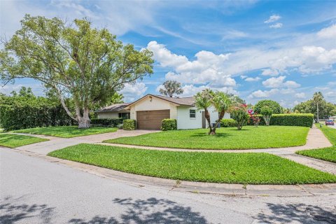 House in Maitland, Florida 4 bedrooms, 183.48 sq.m. № 2216178 - photo 5