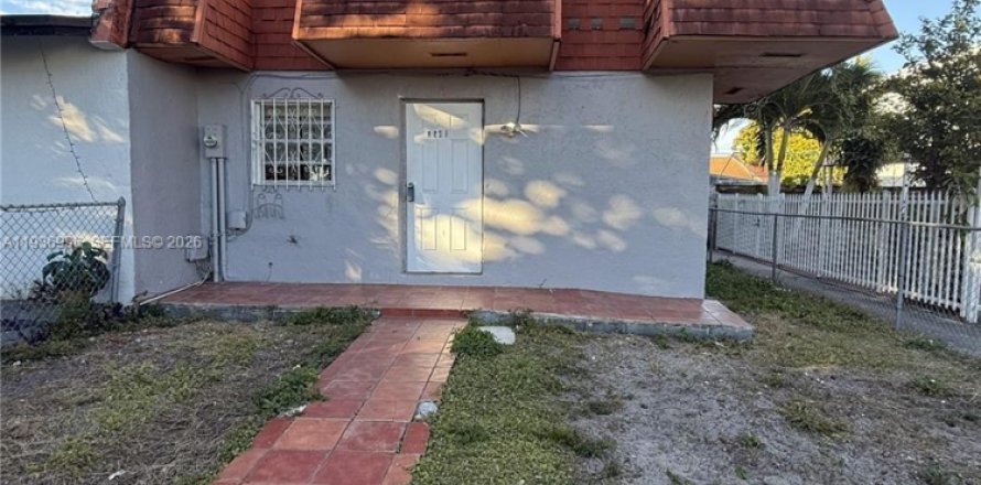 Touwnhouse à Miami Gardens, Floride 3 chambres, 104.33 m2 № 1995446