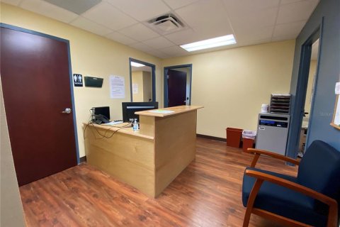 Immobilier commercial à louer à The Villages, Floride: 222.13 m2 № 655276 - photo 19