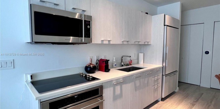 Condo à Miami, Floride, 1 chambre  № 1762370