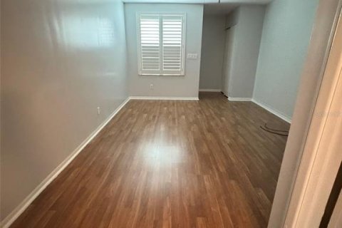 Townhouse in Tampa, Florida 2 bedrooms, 96.99 sq.m. № 1911966 - photo 12