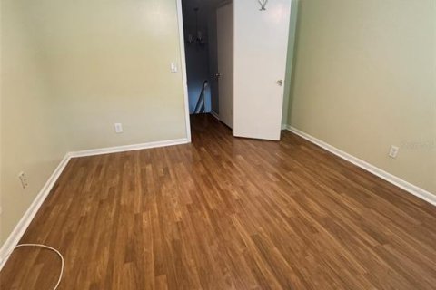 Townhouse in Tampa, Florida 2 bedrooms, 96.99 sq.m. № 1911966 - photo 20