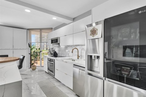 Купить кондоминиум в Авентура, Флорида 2 спальни, 139.35м2, № 2021687 - фото 11