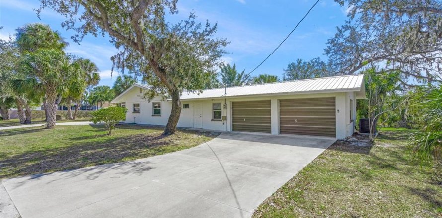 Villa ou maison à Bradenton, Floride 2 chambres, 157.66 m2 № 2427473