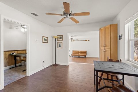 Villa ou maison à vendre à Bradenton, Floride: 2 chambres, 157.66 m2 № 2427473 - photo 15