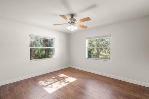 Villa ou maison à vendre à Bradenton, Floride: 2 chambres, 157.66 m2 № 2427473 - photo 19