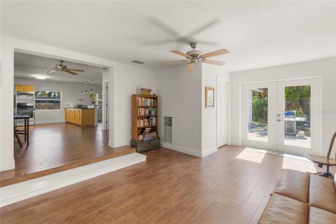 Villa ou maison à vendre à Bradenton, Floride: 2 chambres, 157.66 m2 № 2427473 - photo 17