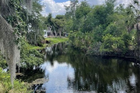 Villa ou maison à vendre à Bradenton, Floride: 2 chambres, 157.66 m2 № 2427473 - photo 4