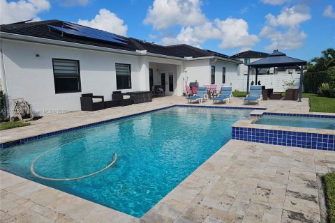 Villa ou maison à vendre à Miami, Floride: 4 chambres, 249.72 m2 № 1945532 - photo 27