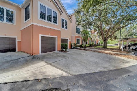 Condo in Sarasota, Florida, 1 bedroom  № 1876897 - photo 1