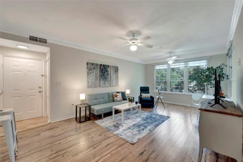 Condo in Sarasota, Florida, 1 bedroom  № 1876897 - photo 9
