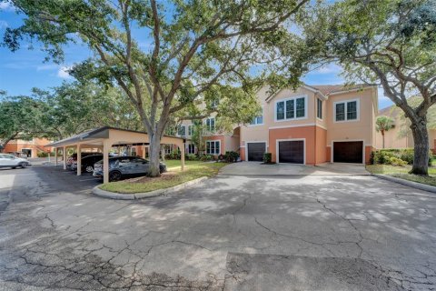 Condo in Sarasota, Florida, 1 bedroom  № 1876897 - photo 4