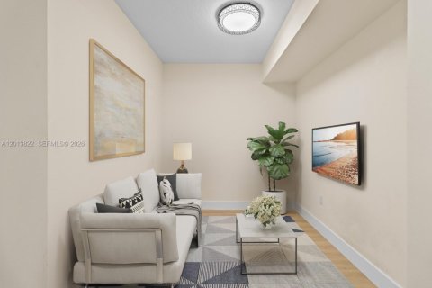 Condo in Miami, Florida, 1 bedroom  № 2075995 - photo 2