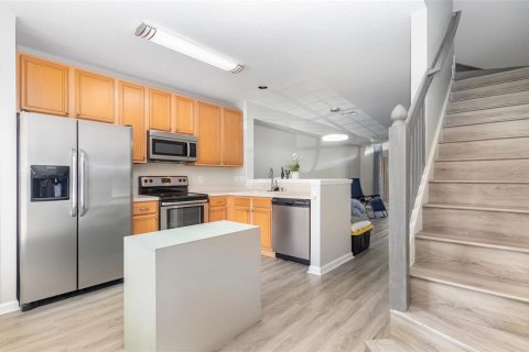 Adosado en venta en Lake Mary, Florida, 2 dormitorios, 101.73 m2 № 1780519 - foto 4