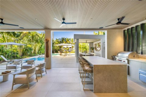 Villa ou maison à louer à Miami, Floride: 6 chambres, 517.28 m2 № 2170289 - photo 26