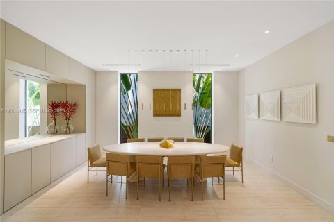 Villa ou maison à louer à Miami, Floride: 6 chambres, 517.28 m2 № 2170289 - photo 15