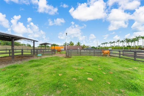 Propiedad comercial en venta en Homestead, Florida № 2432112 - foto 24