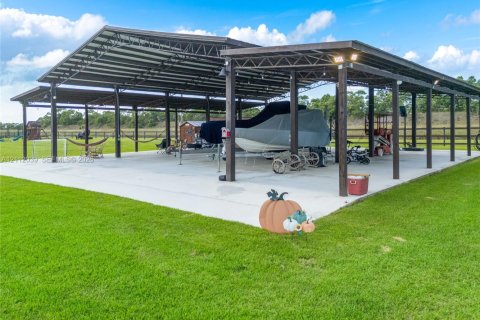 Propiedad comercial en venta en Homestead, Florida № 2432112 - foto 18