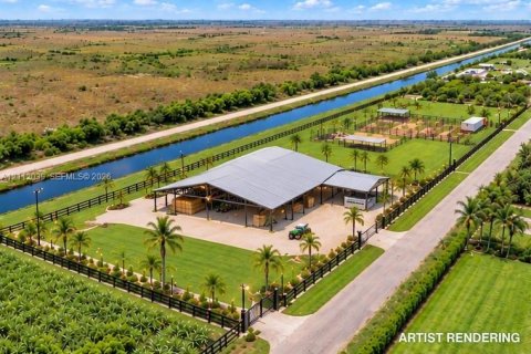 Propiedad comercial en venta en Homestead, Florida № 2432112 - foto 9