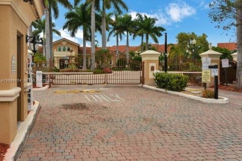 Condo in Boynton Beach, Florida, 1 bedroom № 2378585