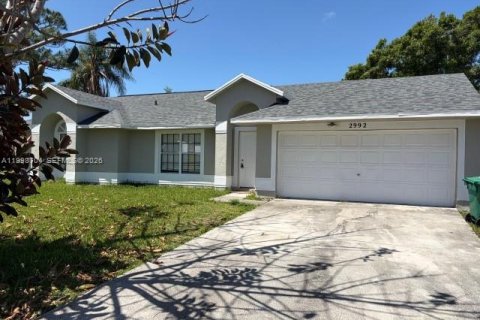 House in Port St. Lucie, Florida 3 bedrooms, 161.09 sq.m. № 2060355