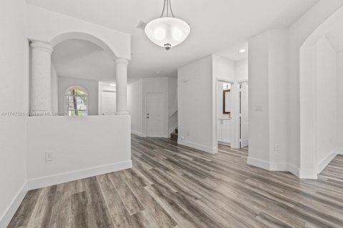 Townhouse in Homestead, Florida 4 bedrooms, 172.05 sq.m. № 1996024 - photo 7