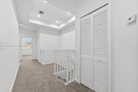 Townhouse in Homestead, Florida 4 bedrooms, 172.05 sq.m. № 1996024 - photo 20