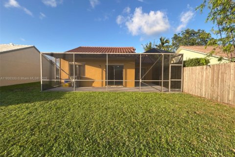 House in Boynton Beach, Florida 2 bedrooms, 103.49 sq.m. № 1806131 - photo 11