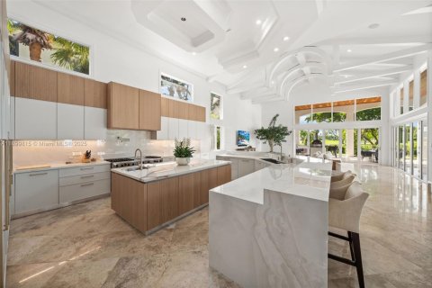 House in Fort Lauderdale, Florida 6 bedrooms, 768.02 sq.m. № 1952485 - photo 22