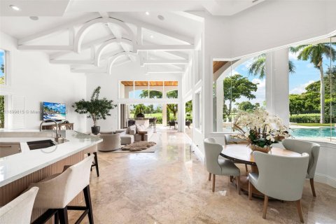 House in Fort Lauderdale, Florida 6 bedrooms, 768.02 sq.m. № 1952485 - photo 16