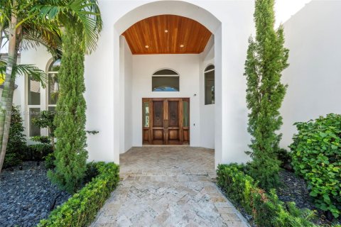 House in Fort Lauderdale, Florida 6 bedrooms, 768.02 sq.m. № 1952485 - photo 11