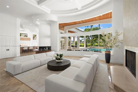 House in Fort Lauderdale, Florida 6 bedrooms, 768.02 sq.m. № 1952485 - photo 13