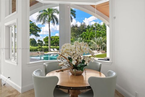 House in Fort Lauderdale, Florida 6 bedrooms, 768.02 sq.m. № 1952485 - photo 24